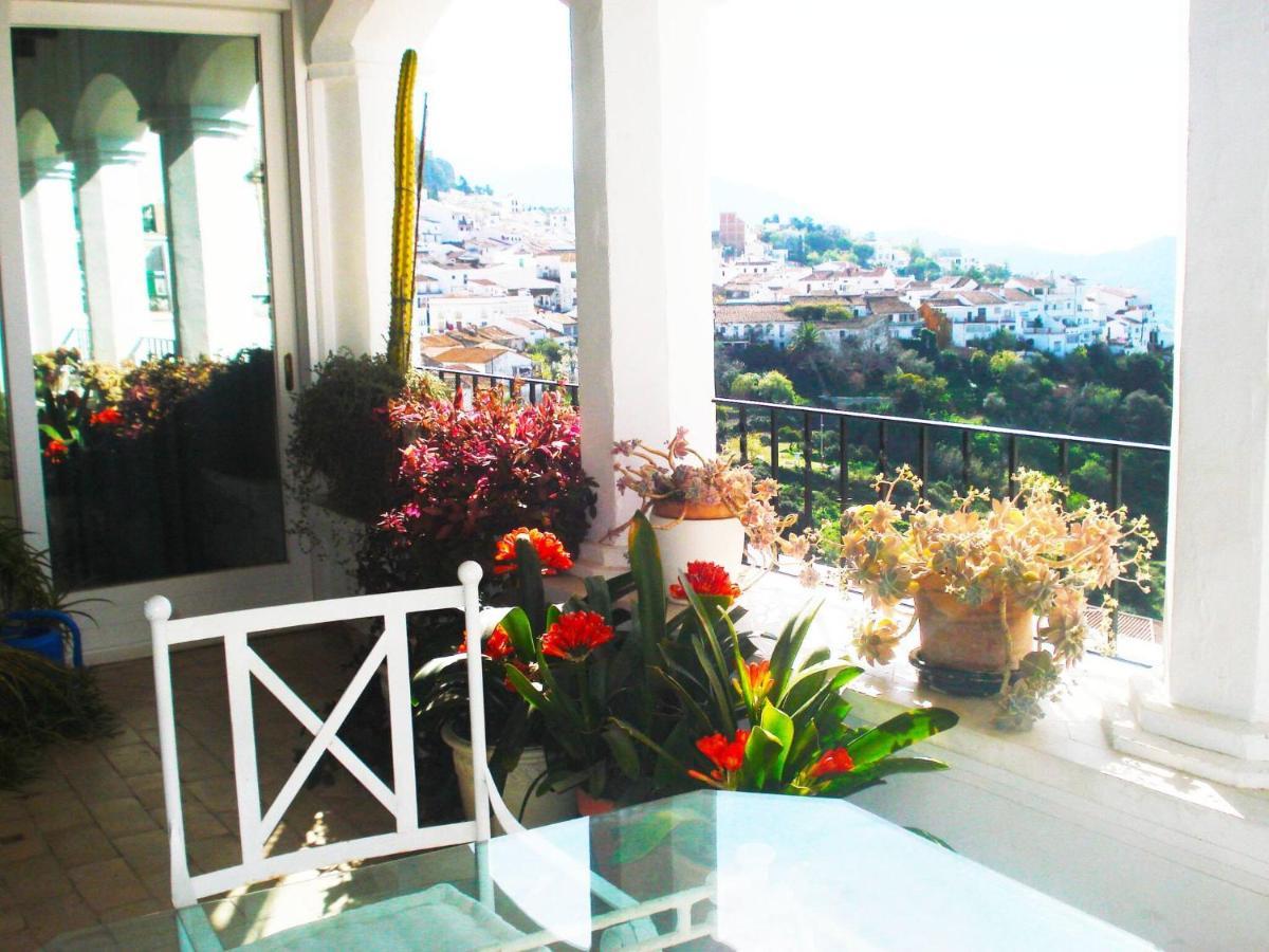 Gaucin Apt Private Heated Pool Экстерьер фото